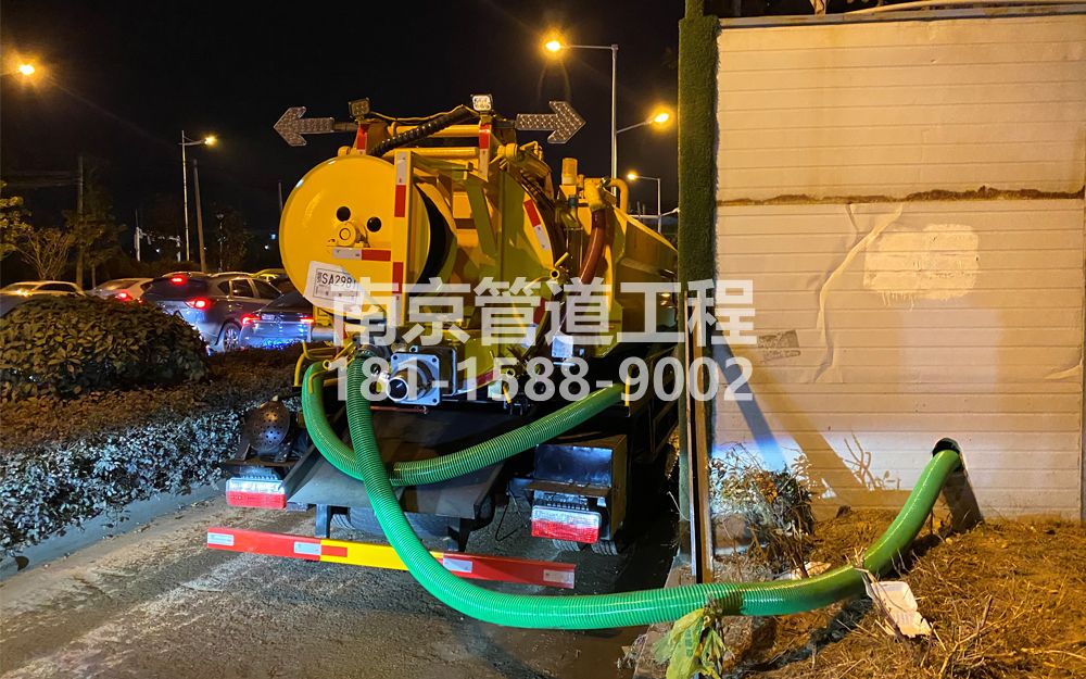 266湖熟临时工地抽粪